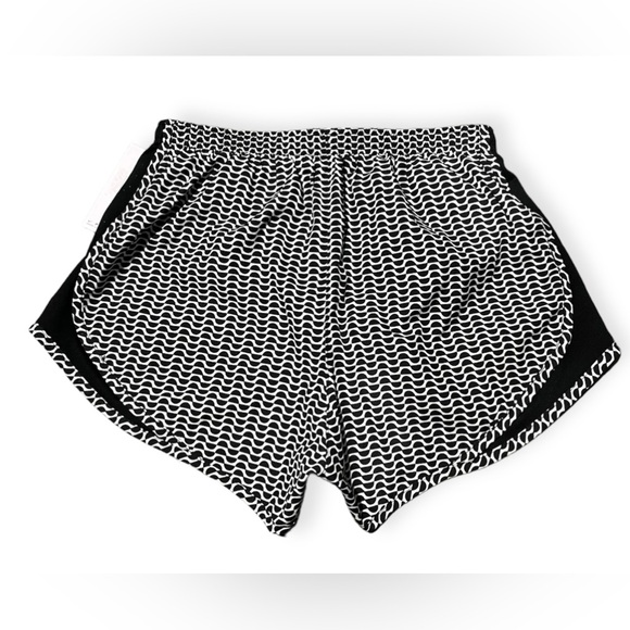 Nike Pants - NWT Nike Track Tempo Dri Fit running shorts